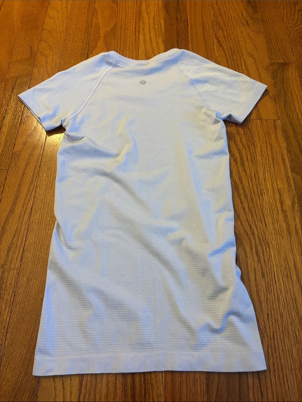 Lululemon Swiftly Tech Short Sleeve Shirt 2.0 - Lilac Smoke - Size 2